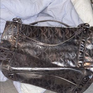 silver Micheal Kors bag